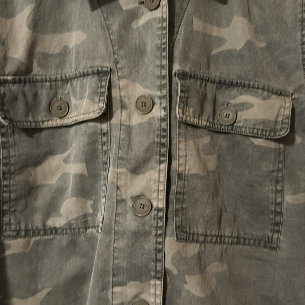 3/$20 Lucky brand button camo shirt - Picture 3 of 6